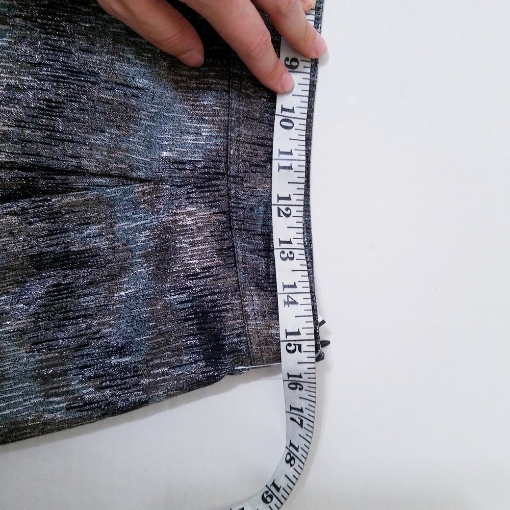 Burberry | Evening‎ Metallic Flare Skirt, size 8 - Picture 8 of 11